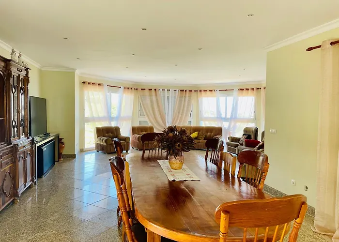 Belle Vue 招待所 *